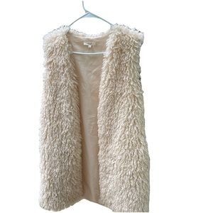 Easel Small beige faux fur vest